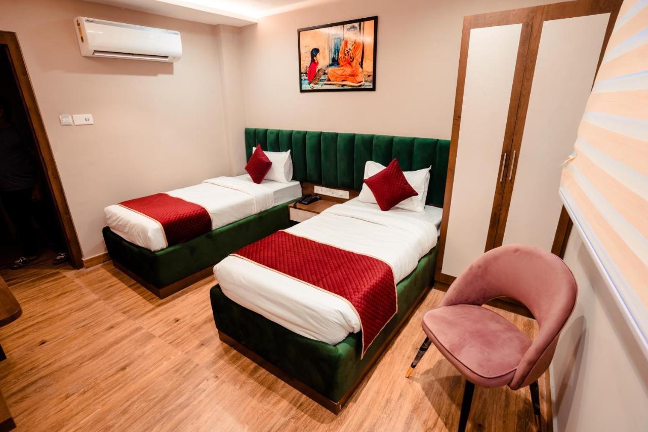 Hotel Jsr Ganga Varanasi Bagian luar foto