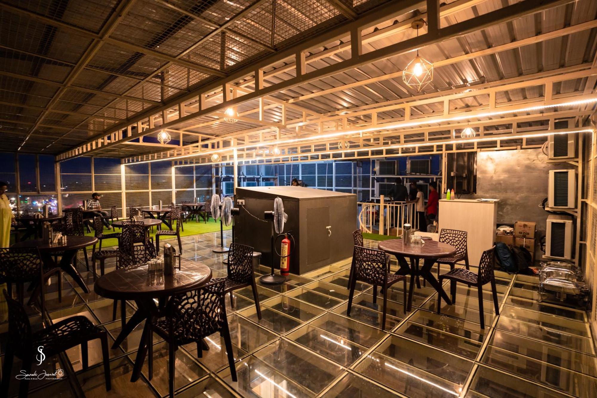 Hotel Jsr Ganga Varanasi Bagian luar foto