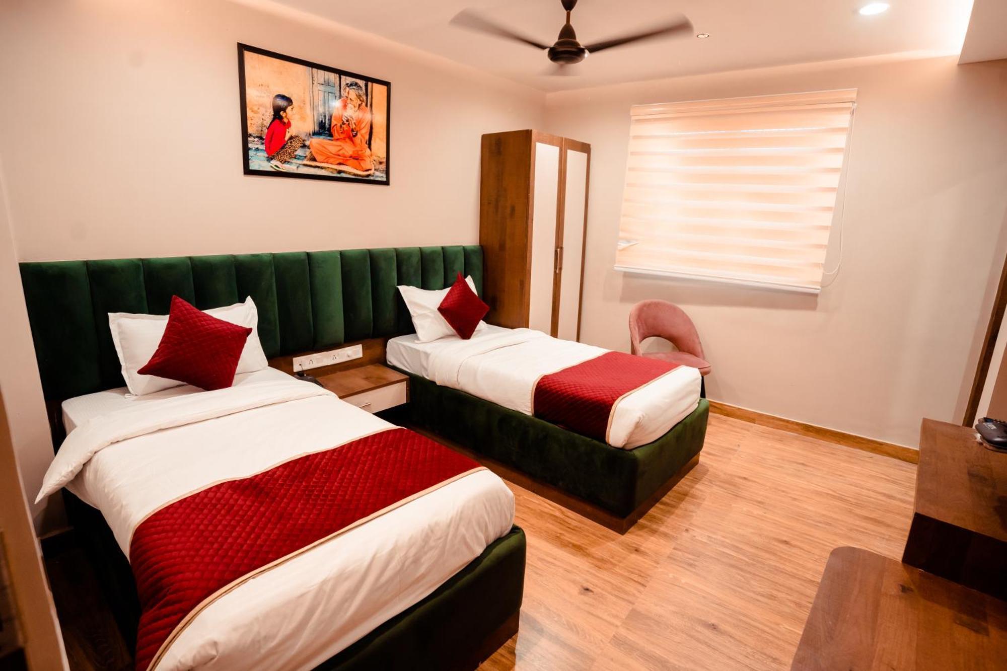 Hotel Jsr Ganga Varanasi Bagian luar foto