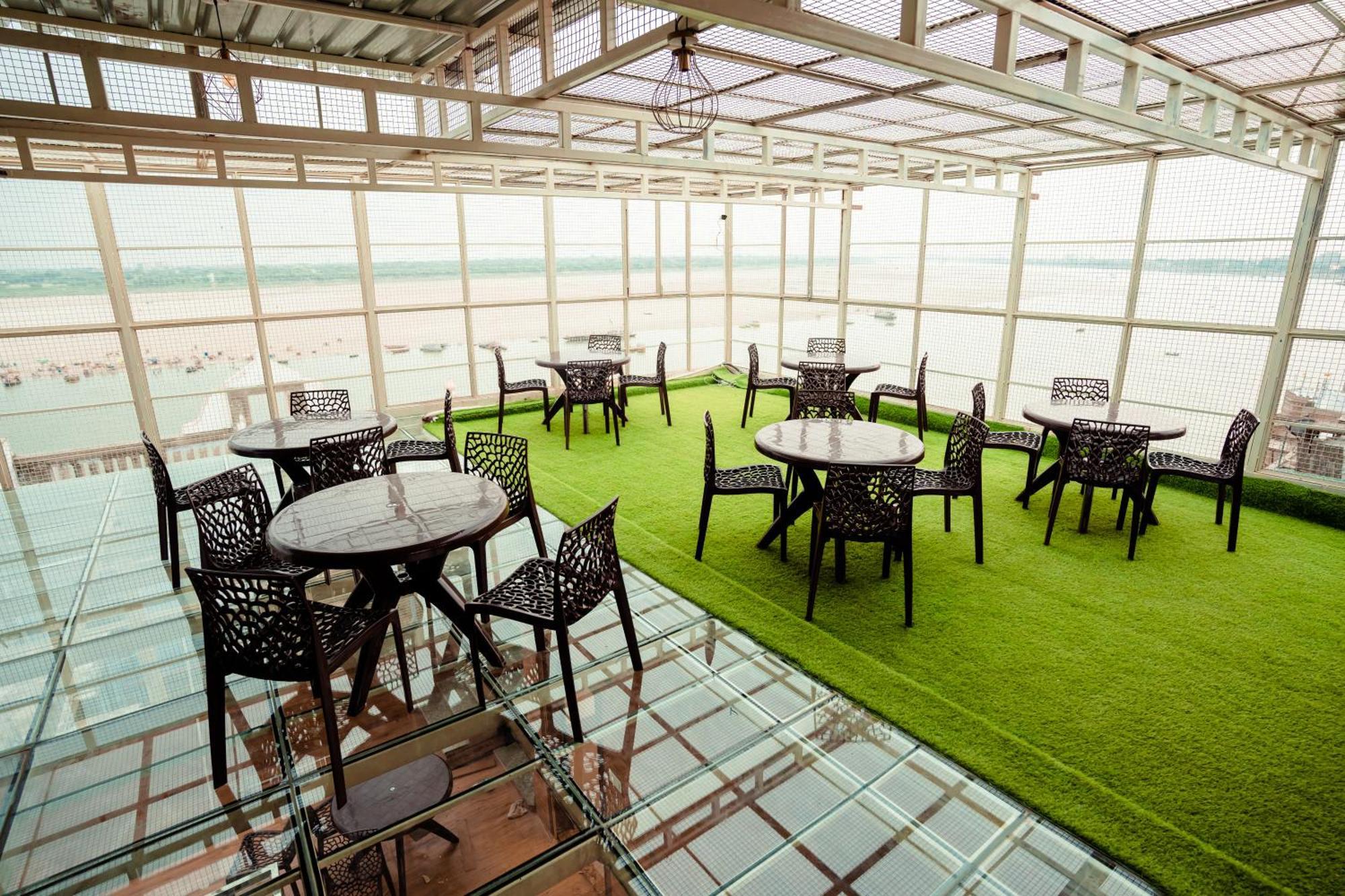 Hotel Jsr Ganga Varanasi Bagian luar foto