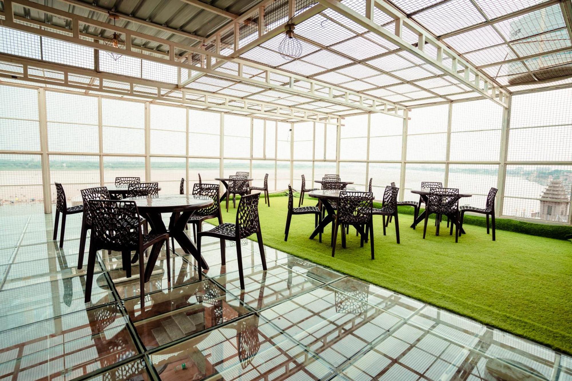 Hotel Jsr Ganga Varanasi Bagian luar foto